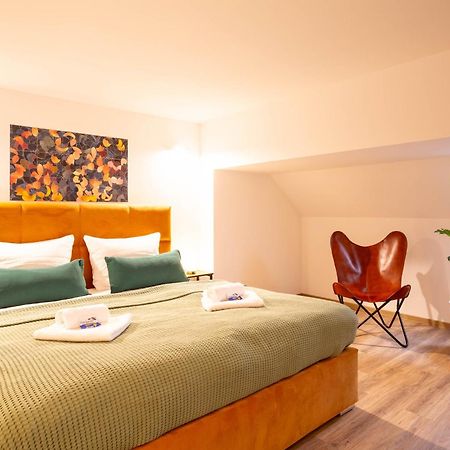 Soulscape Apartments Loft Zwickau Citycenter Mit Tg-Stellplatz, Magenta-Tv Und Klima מראה חיצוני תמונה
