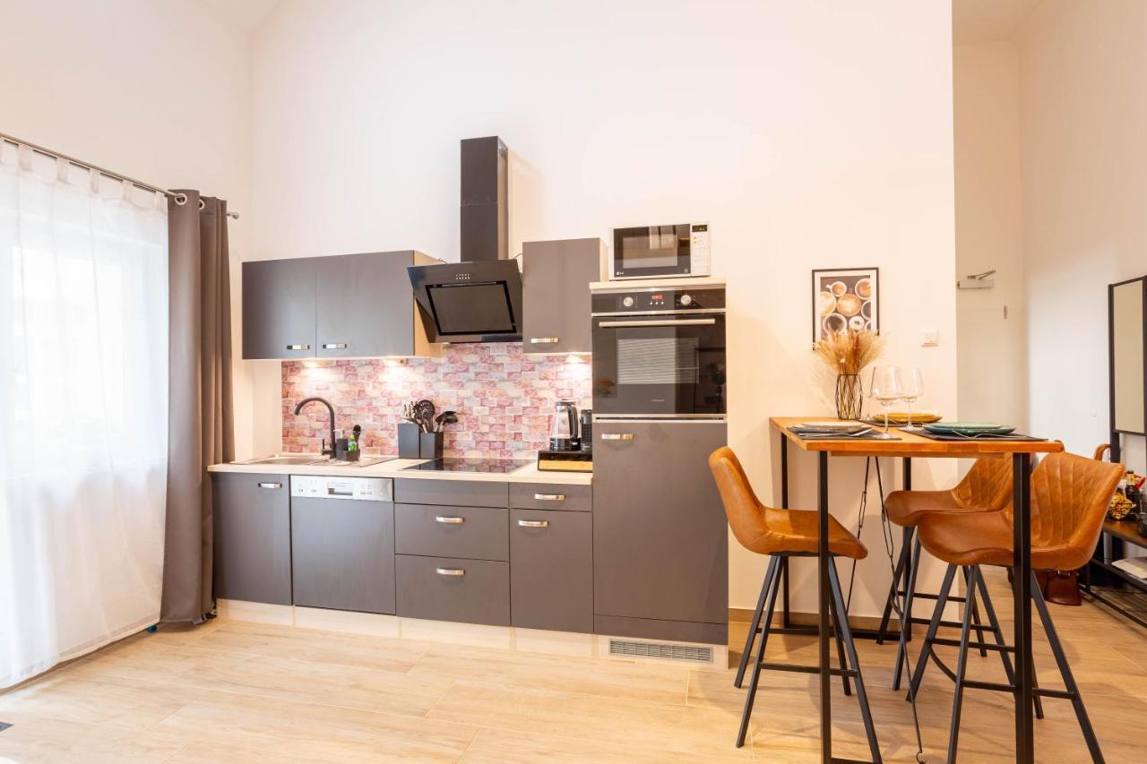 Soulscape Apartments Loft Zwickau Citycenter Mit Tg-Stellplatz, Magenta-Tv Und Klima מראה חיצוני תמונה