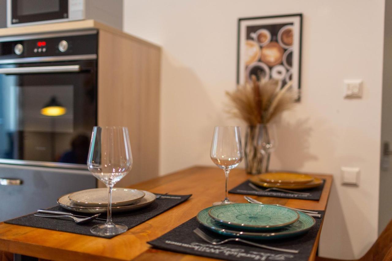 Soulscape Apartments Loft Zwickau Citycenter Mit Tg-Stellplatz, Magenta-Tv Und Klima מראה חיצוני תמונה